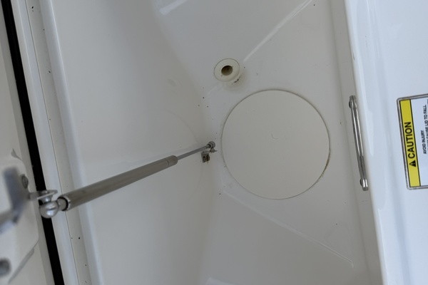 27ft Boston Whaler Yacht For Sale