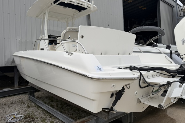 27ft Boston Whaler Yacht For Sale