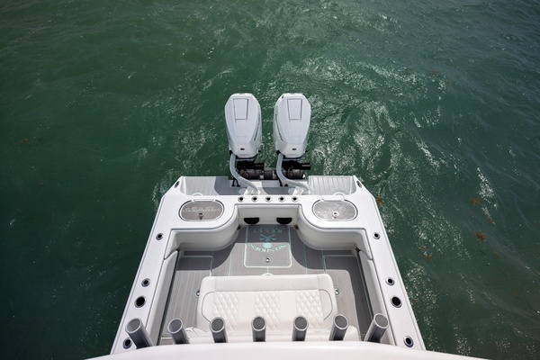 30ft SeaHunter Yacht For Sale