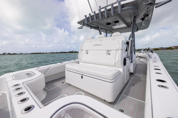 30ft SeaHunter Yacht For Sale