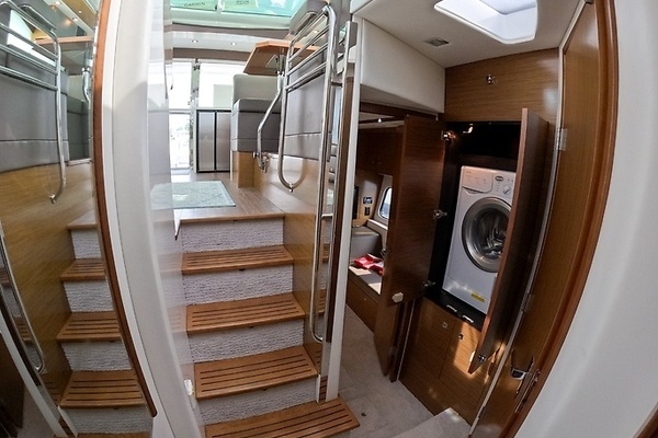 2016 Cruisers Yachts 45