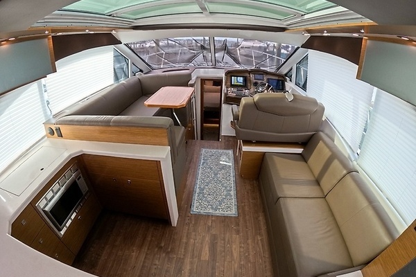 2016 Cruisers Yachts 45