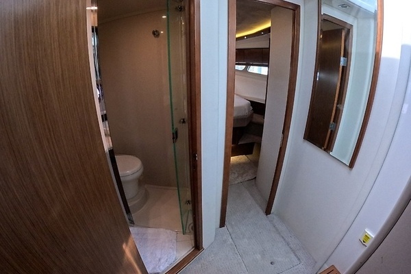 2016 Cruisers Yachts 45