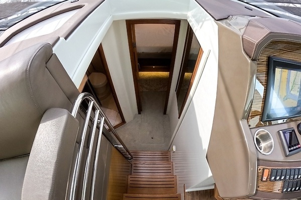 2016 Cruisers Yachts 45