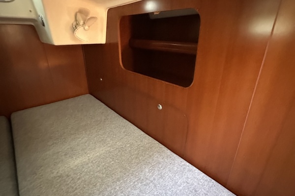 Roxxy 53ft Beneteau Yacht For Sale