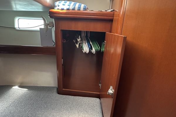 Roxxy 53ft Beneteau Yacht For Sale