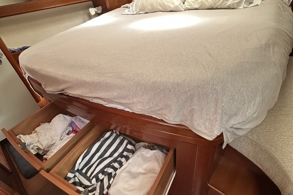 Roxxy 53ft Beneteau Yacht For Sale