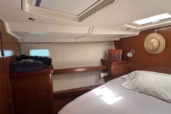 Roxxy 53ft Beneteau Yacht For Sale