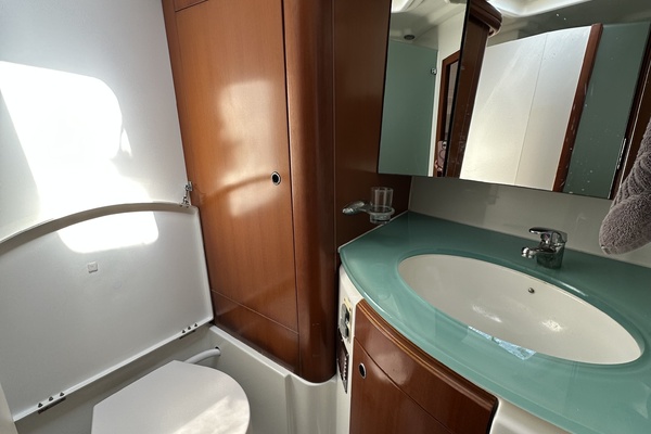 Roxxy 53ft Beneteau Yacht For Sale