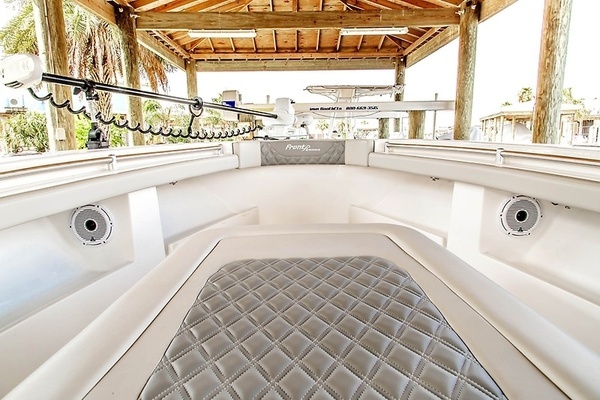 2023 Front Runner 33