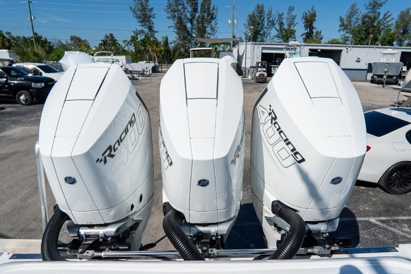 Photo of the 2025 Front Runner 36 CC