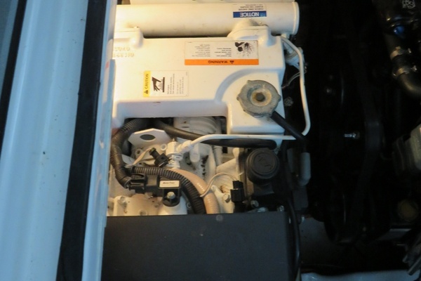 35ft Four Winns Yacht For Sale