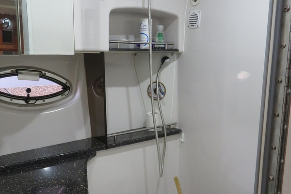 35ft Four Winns Yacht For Sale