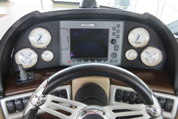 Photo of the 2008 Four Winns 338 Vista