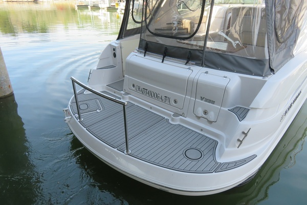 Photo of the 2008 Four Winns 338 Vista