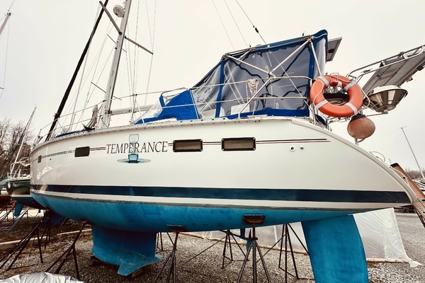 41-ft-Hunter-1995--Temperance Edgewater Maryland United States  yacht for sale