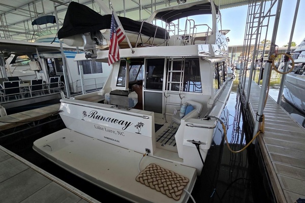 Runaway 49ft Meridian Yacht For Sale