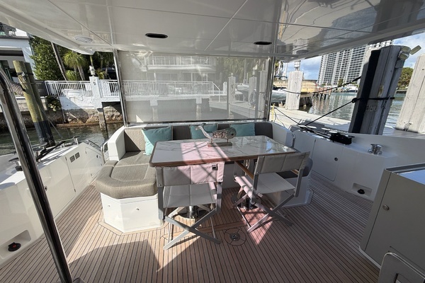 2019 Azimut 60