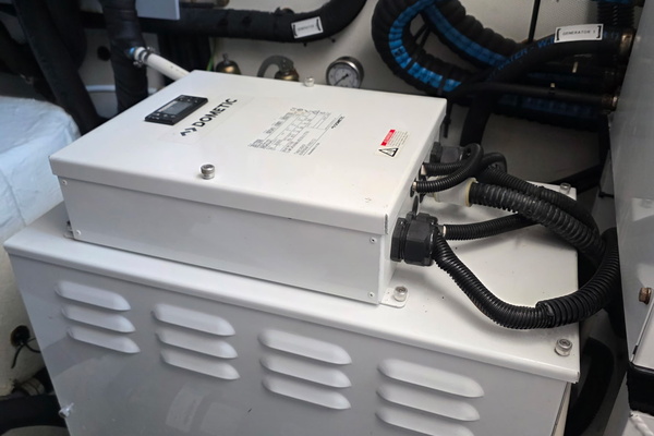 60ft Azimut Yacht For Sale