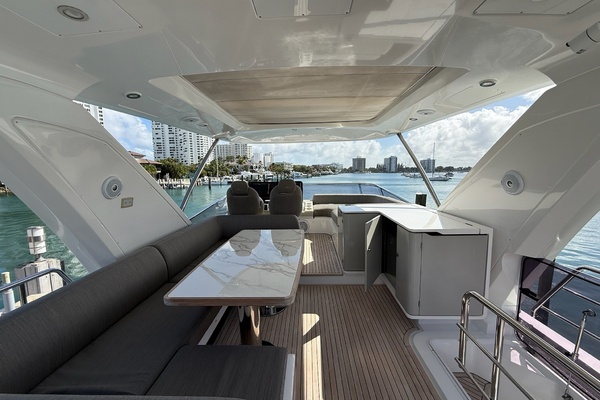Photo of the 2019 Azimut 60 FLY