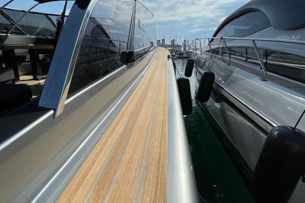 MY LIFE FIVE III 58ft Rizzardi Yacht For Sale