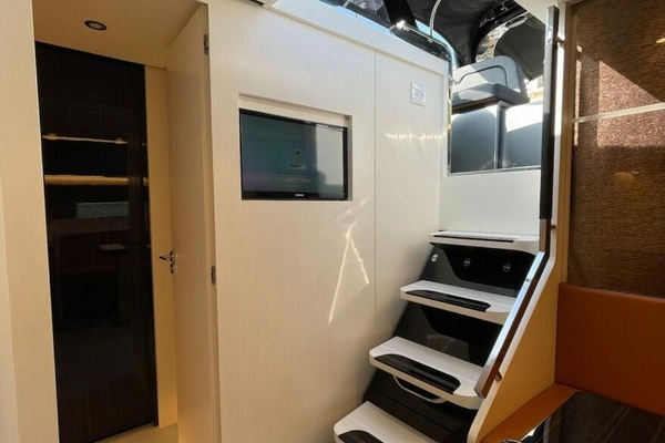 MY LIFE FIVE III 58ft Rizzardi Yacht For Sale