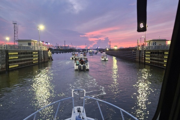 Photo of the 1991 Blackfin 