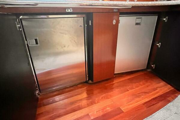 Breezin Up 50ft Sea Ray Yacht For Sale