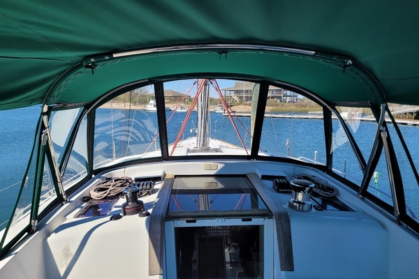Photo of the 2017 Jeanneau Sun Odyssey 44 DS "Lifeline"