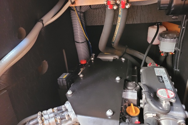 Lifeline 44ft Jeanneau Yacht For Sale