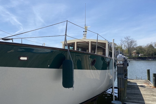 Photo of the 2001 Tad Roberts  "Griselda"