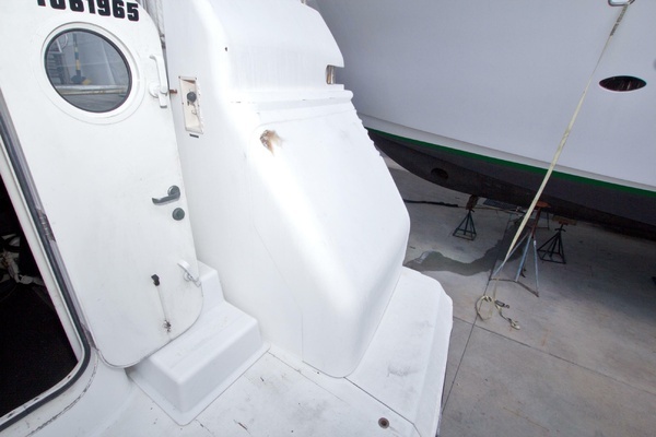 1998 Lazzara Yachts 76