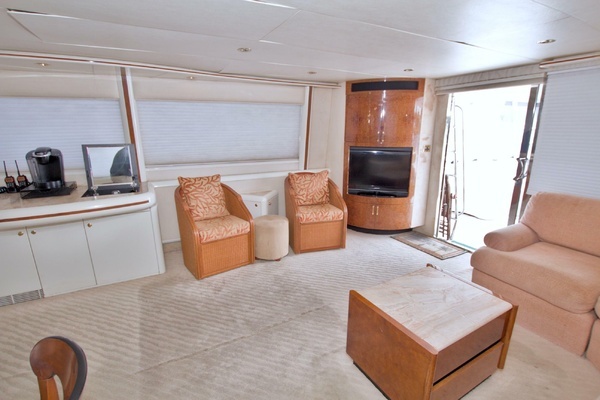 1998 Lazzara Yachts 76