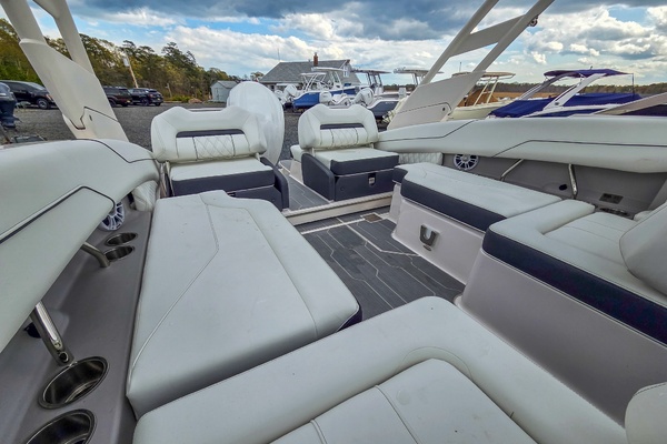 24ft Regal Yacht For Sale