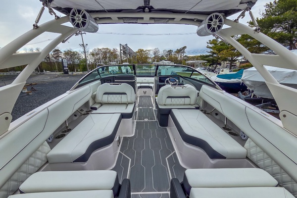24ft Regal Yacht For Sale