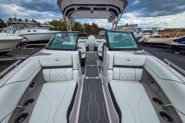 24ft Regal Yacht For Sale
