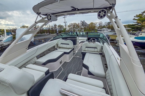 24ft Regal Yacht For Sale