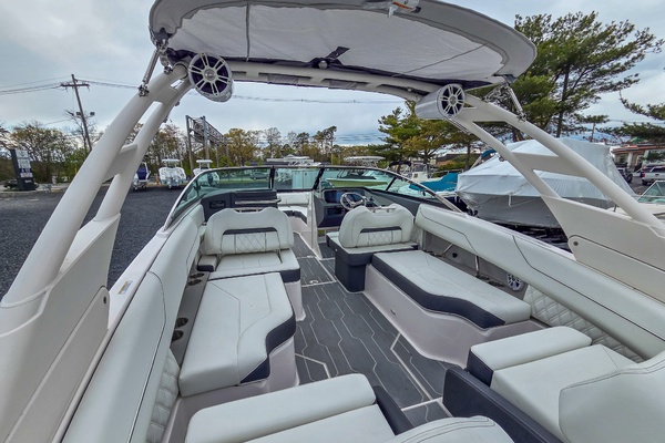 24ft Regal Yacht For Sale