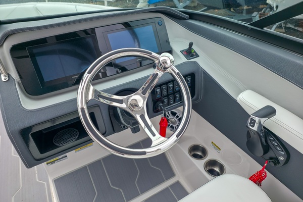 24ft Regal Yacht For Sale