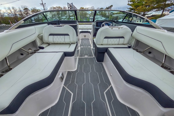 24ft Regal Yacht For Sale