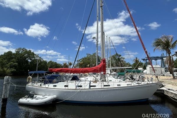 Photo of the 1982 Rival 41 "Firelight"