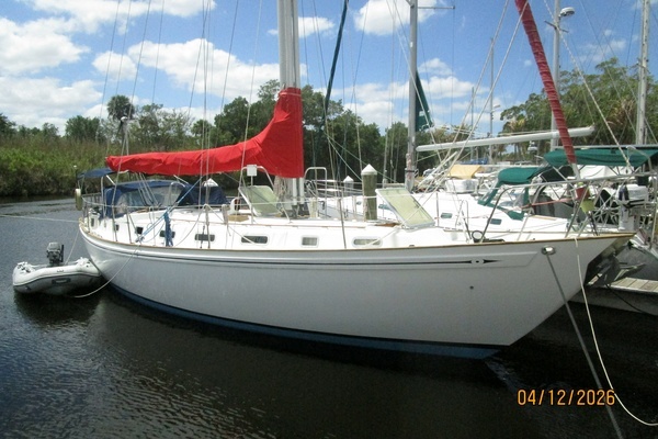 Photo of the 1982 Rival 41 "Firelight"