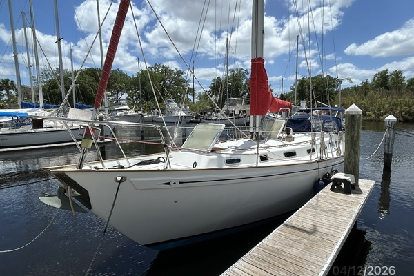 Photo of the 1982 Rival 41 "Firelight"