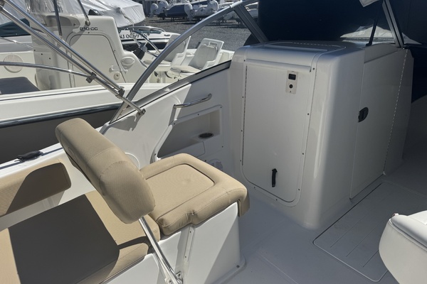 23ft Sea Hunt Yacht For Sale