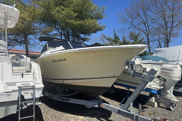 23ft Sea Hunt Yacht For Sale