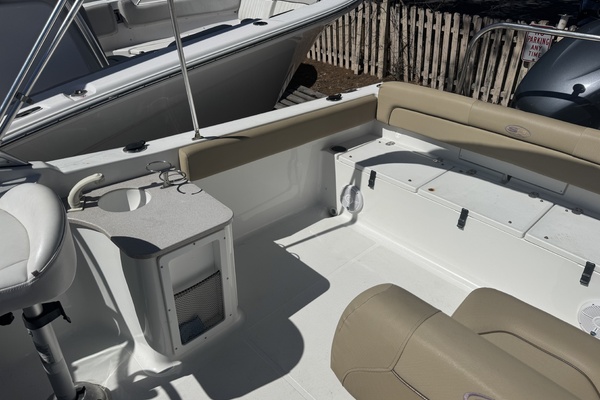 23ft Sea Hunt Yacht For Sale