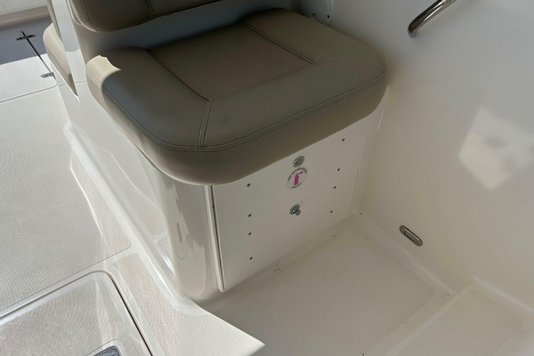 26ft Pursuit Yacht For Sale