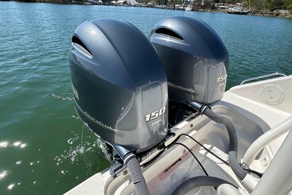 26ft Pursuit Yacht For Sale