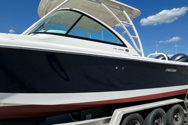 Photo of the 2016 Pursuit DC 265 Dual Console