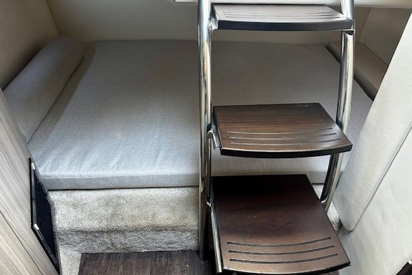 26ft Regal Yacht For Sale